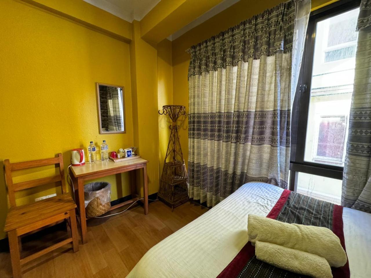 Looniva Guest House Patan Szoba fotó